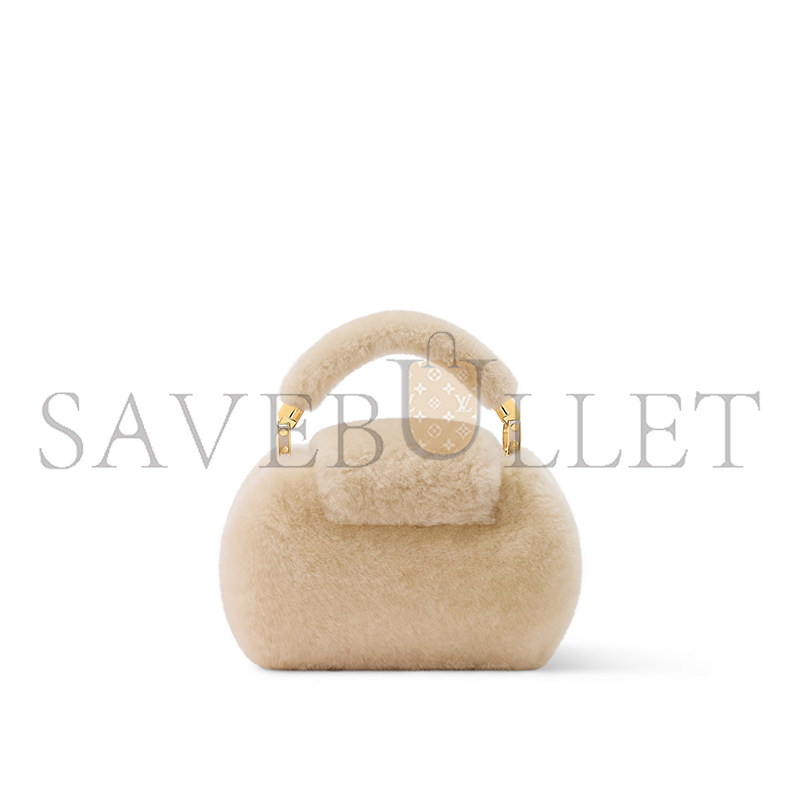 LOUIS VUITTON CAPUSNOW M26324 (20*13*11cm)